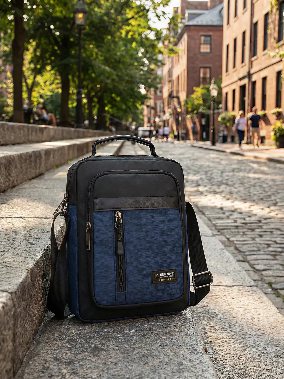 The Metro Crossbody