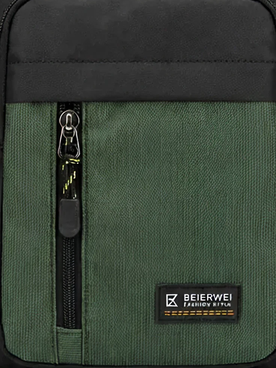 The Metro Crossbody Green
